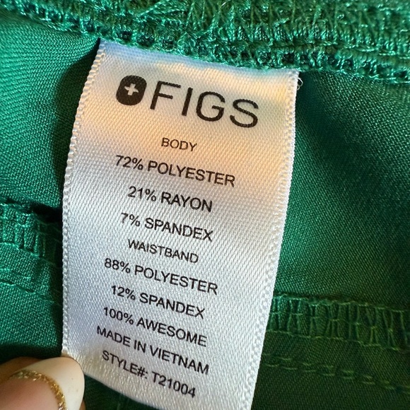π©Ίπ₯π² FIGS Kade Cargo Scrub Pants - Evergreen (Size L / Regular) - Picture 5 of 11